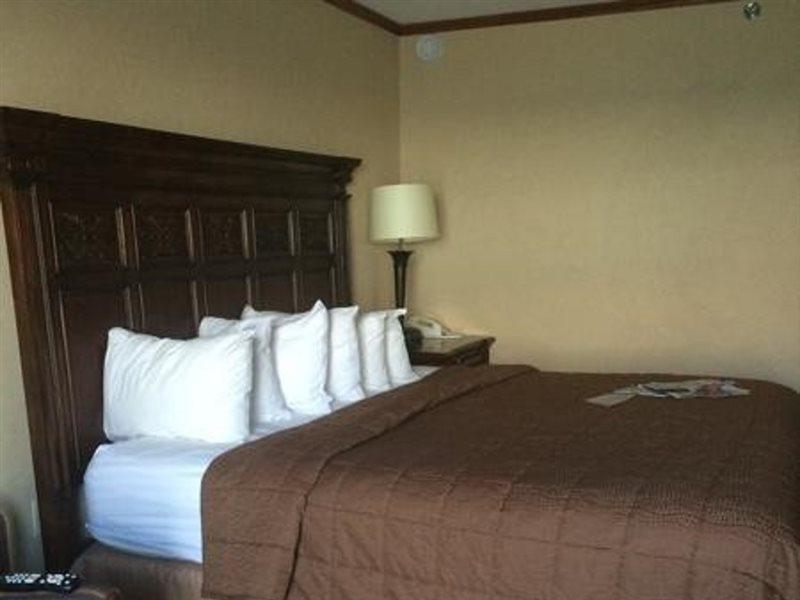 Hamilton Inn Select Beachfront Mackinaw City Dış mekan fotoğraf