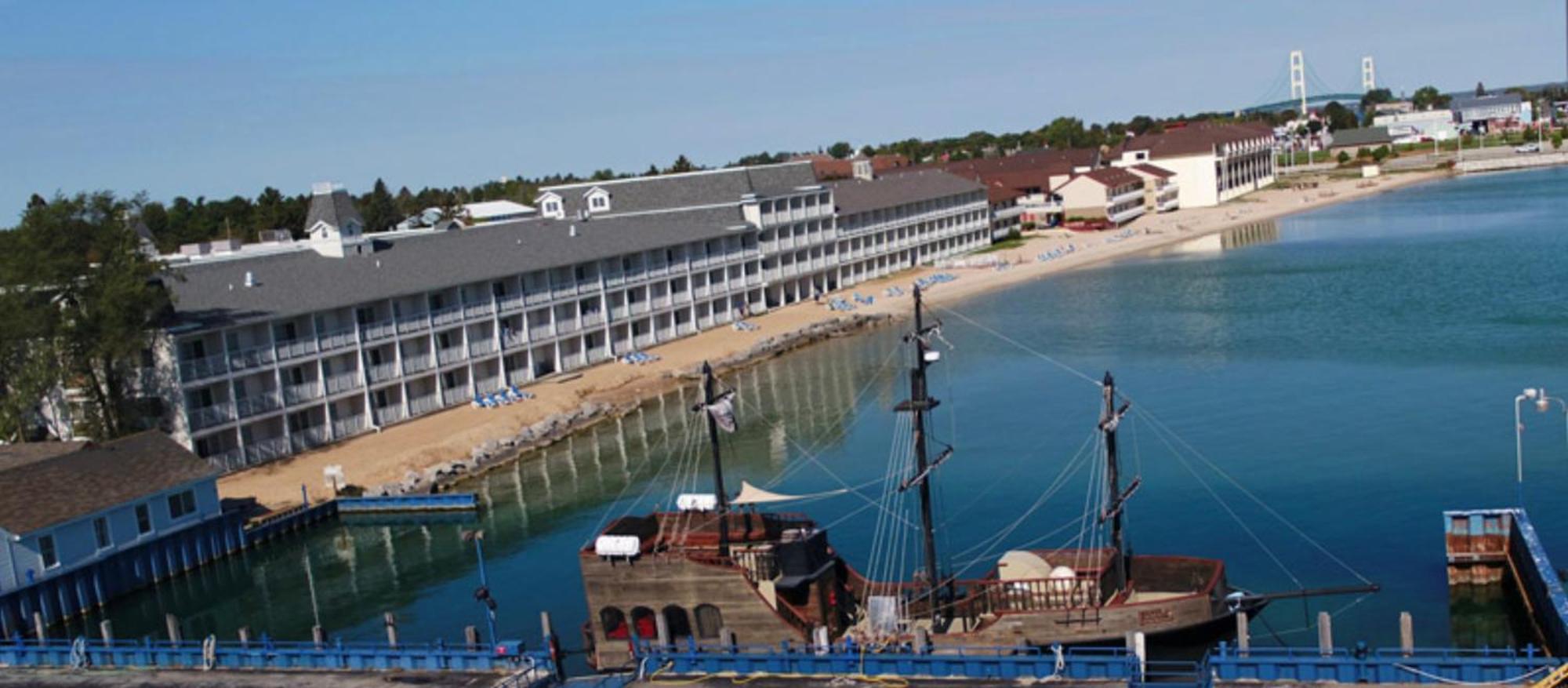 Hamilton Inn Select Beachfront Mackinaw City Dış mekan fotoğraf