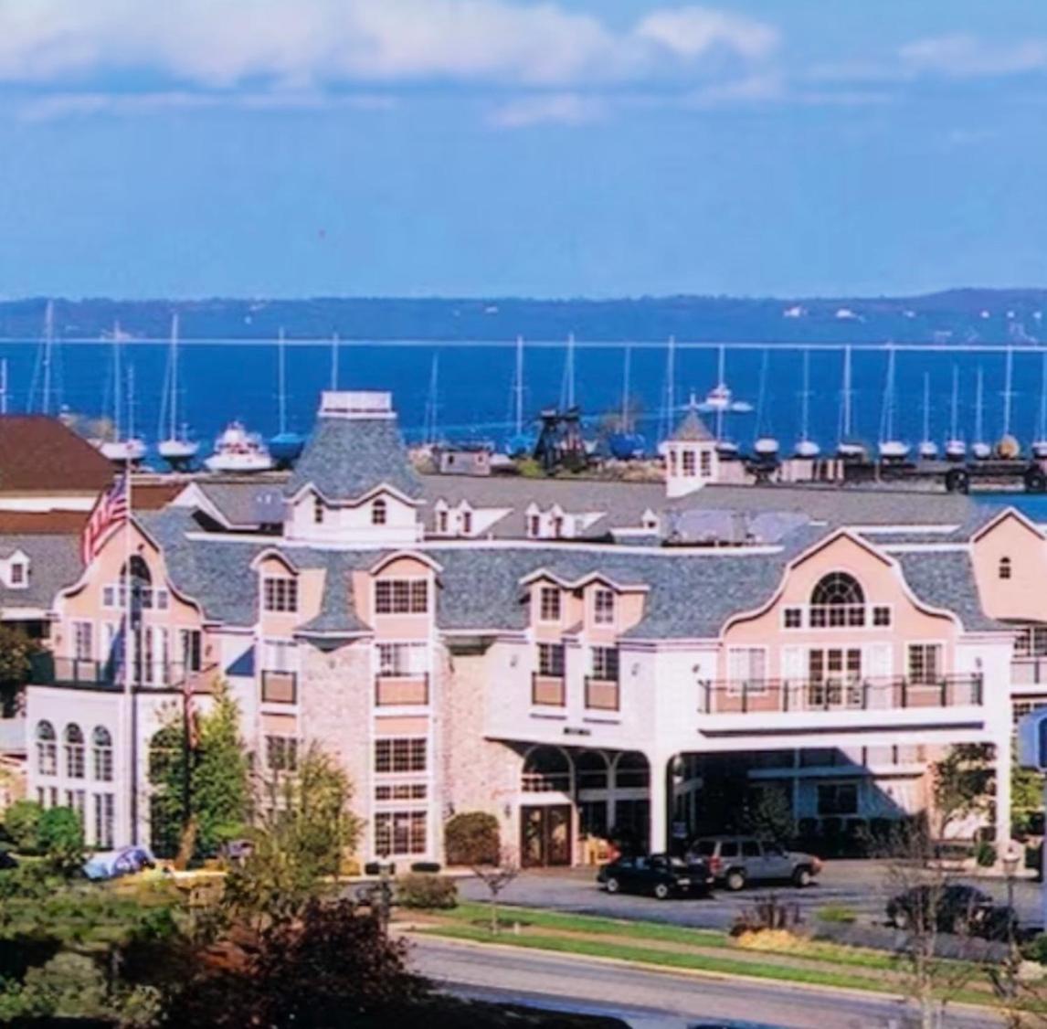 Hamilton Inn Select Beachfront Mackinaw City Dış mekan fotoğraf