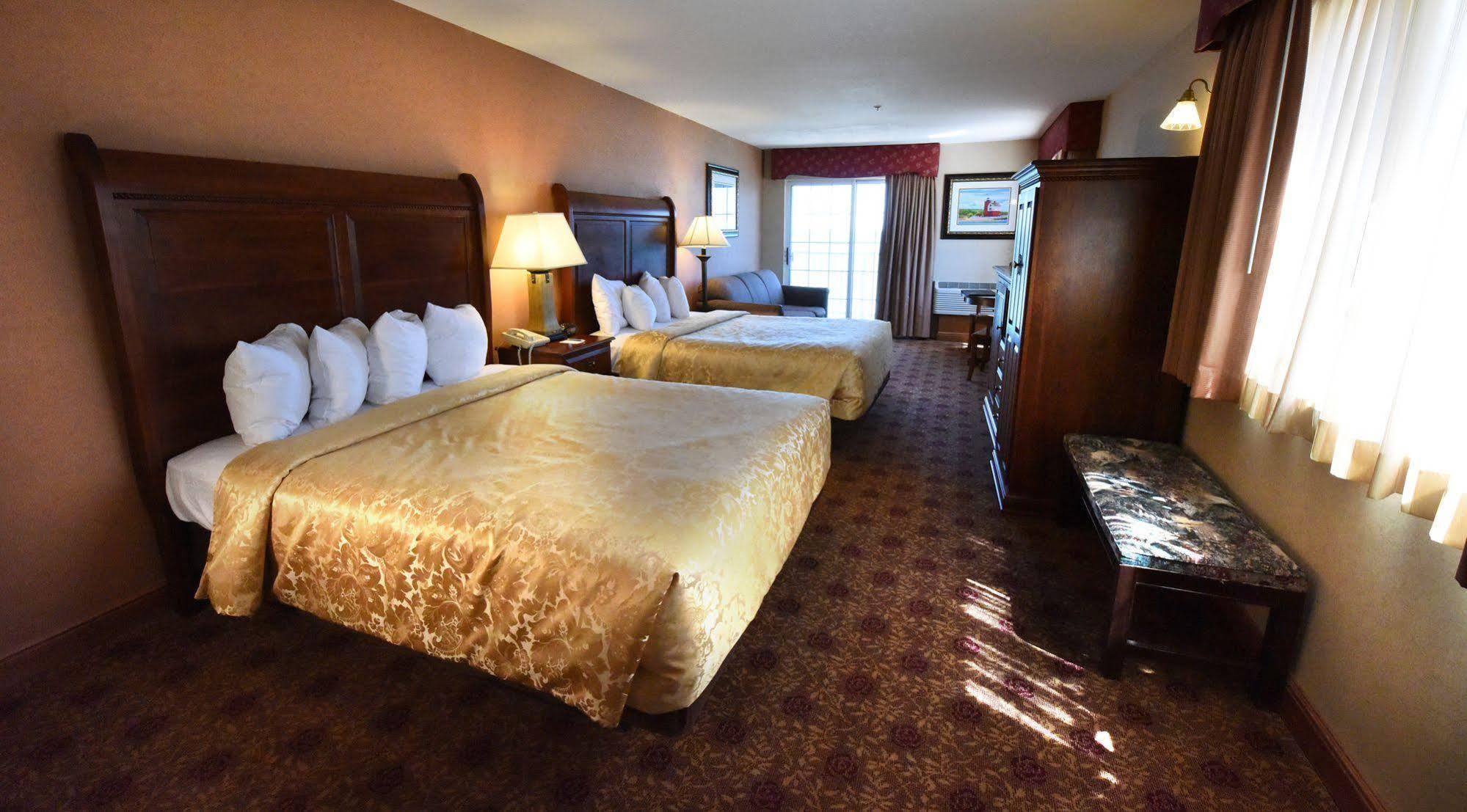 Hamilton Inn Select Beachfront Mackinaw City Dış mekan fotoğraf
